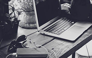 0-0闷平！切尔西2轮不胜+仅2射正，桑切斯5次神扑，前四要飞了？