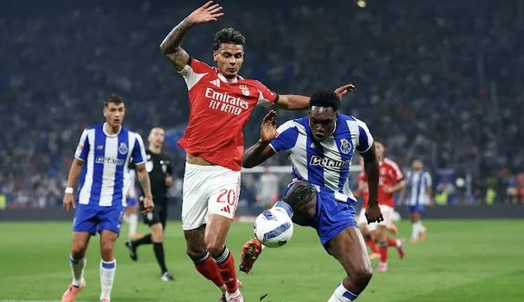 5次圣诞冠军0次登顶！阿森纳1-0险胜稳不稳？3隐患恐毁争冠路